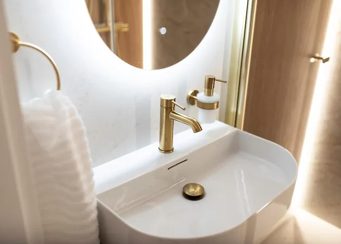 ヴィラ Luksusowa W Gorach Sunny Slope - Szklarska Poreba, Widok Na Karkonosze, 2 Prywatne Sauny W Cenie, 5 Lazienek, Tarasy, Ogrod シクラルスカ・ポレンバ